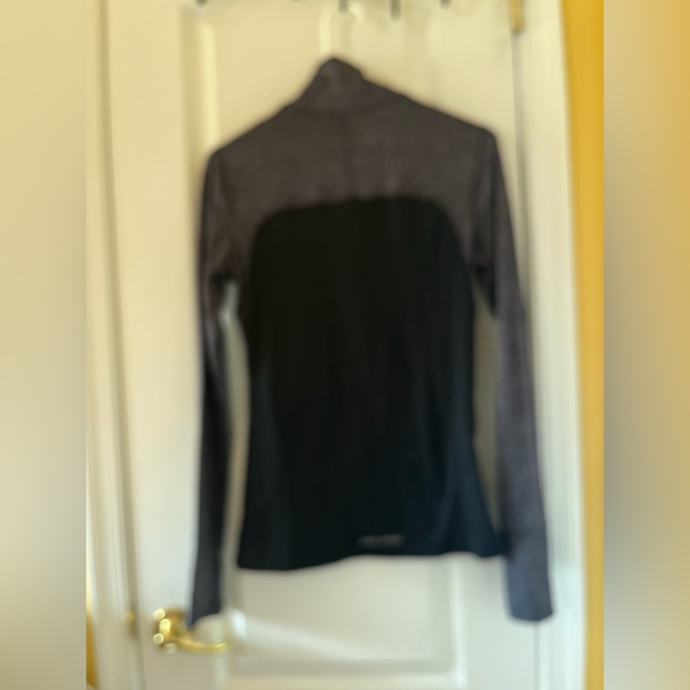 Under Armour Women's Patterned Long Sleeve Top - Picture 4 of 4